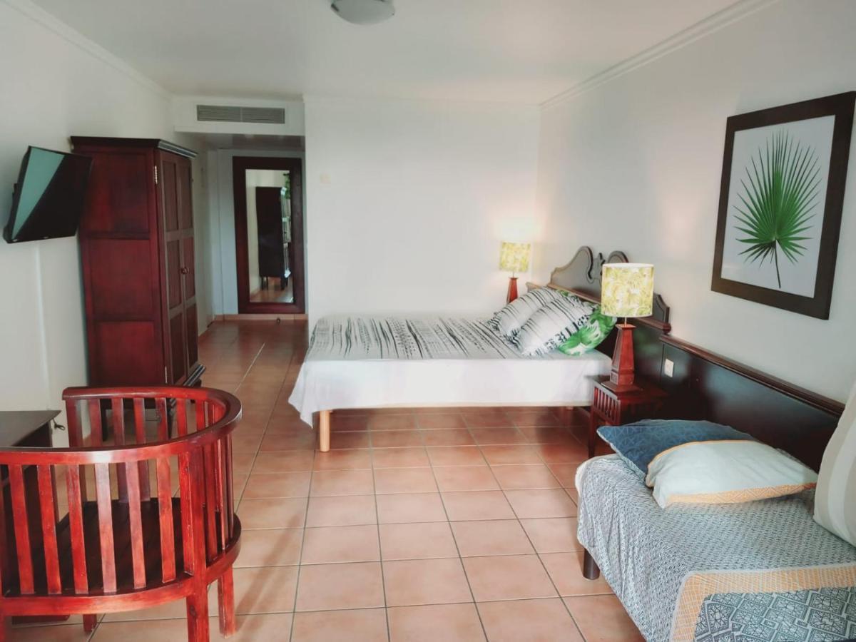 Studio Proprietaire Au Sein Du Village Pierre Et Vacances Сен-Лу Екстериор снимка